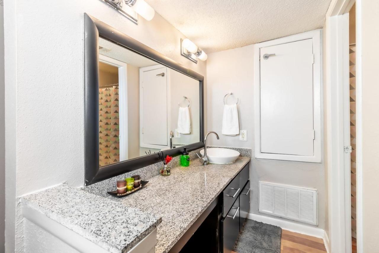 Efficiency 2Br King Bed Suites Next To Downtown Austin Exteriör bild